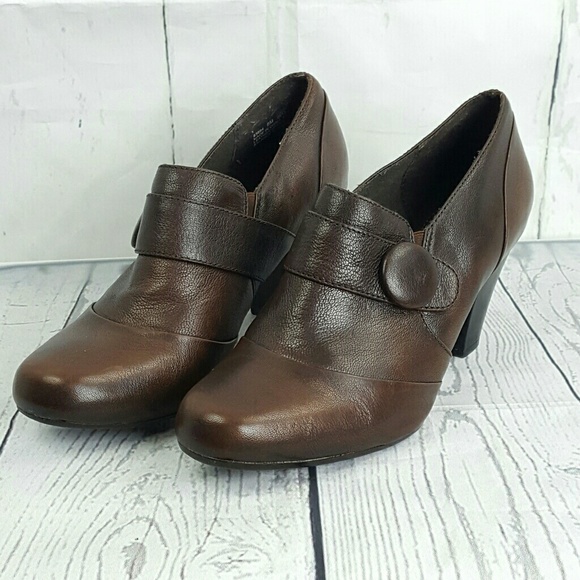clarks bendables booties